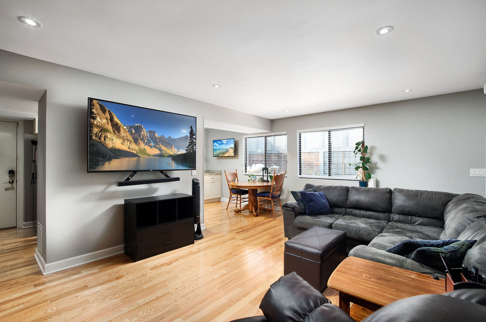 1342 Inverrary Lane, Unit 1342 Palatine, IL 60074 - Photo 3 of 16