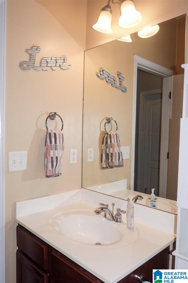 212 High Ridge Drive Pelham, AL 35124 - Photo 7 of 23