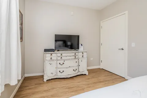 a view of workspace with furniture