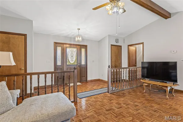 $379,900 | 13113 Lakewood Drive, Ste. Genevieve, MO 63670