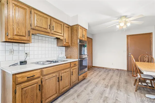 $379,900 | 13113 Lakewood Drive, Ste. Genevieve, MO 63670