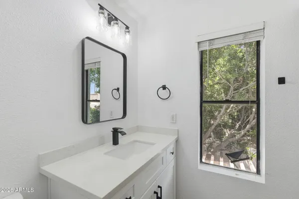 $1,950 | 8825 South 48th Street, Unit 1, Phoenix, AZ 85044