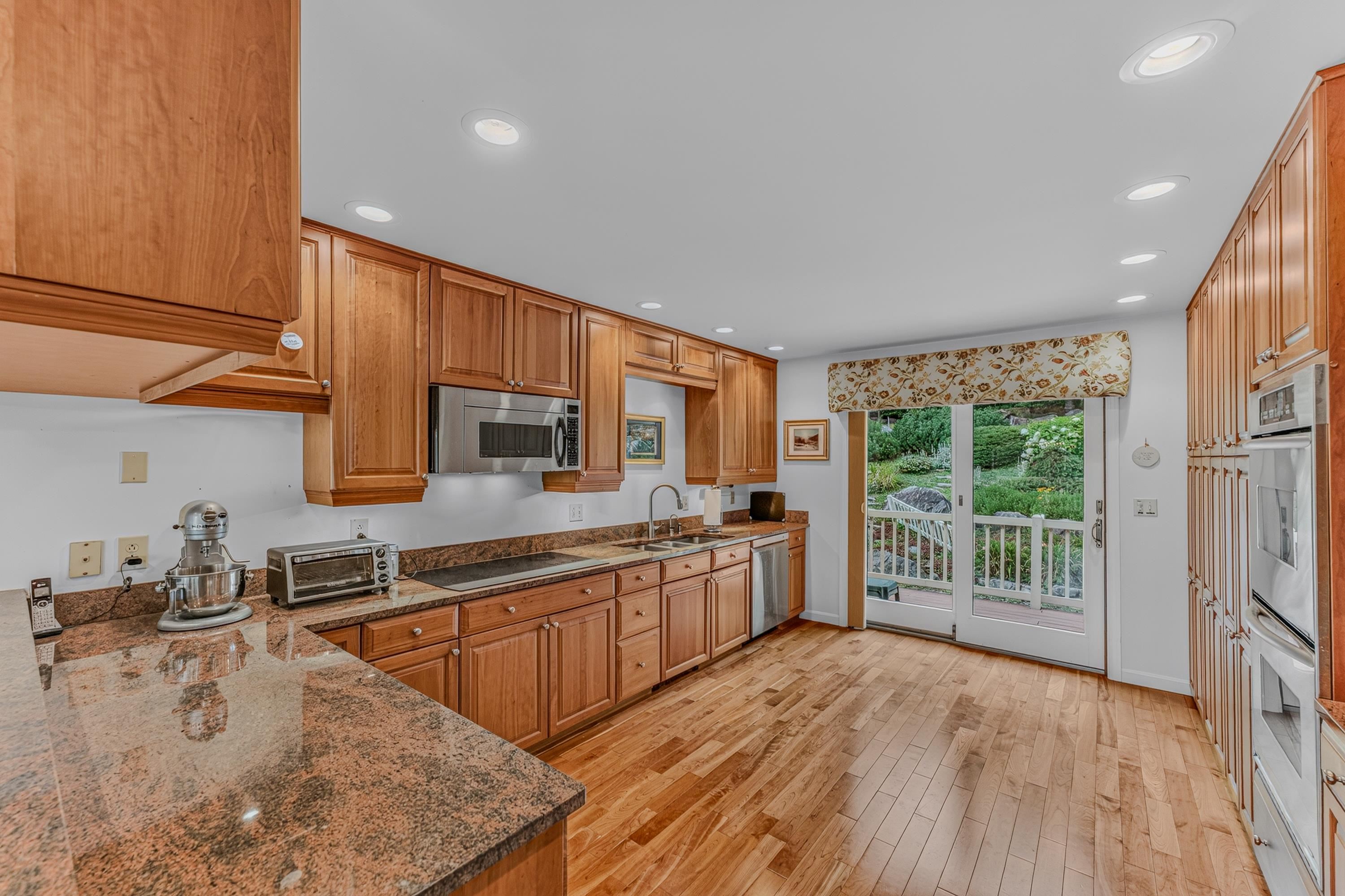 323 Hannah Loop Carroll, NH 03595 - Photo 14 of 50 Gallery Image 14