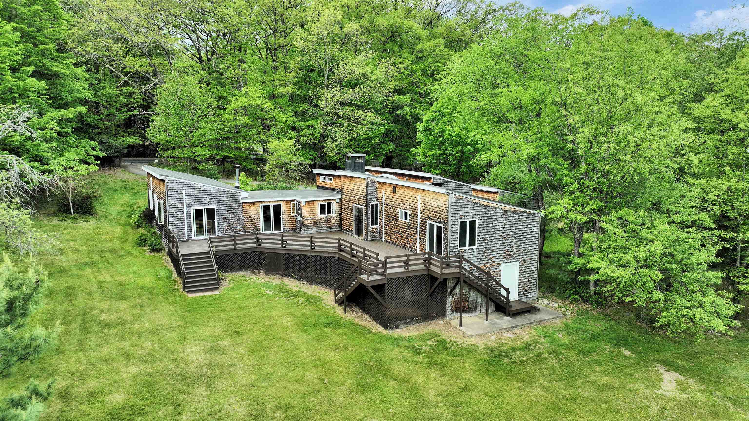 277 Old Street Road Peterborough, NH 03458 - Photo 1 of 38