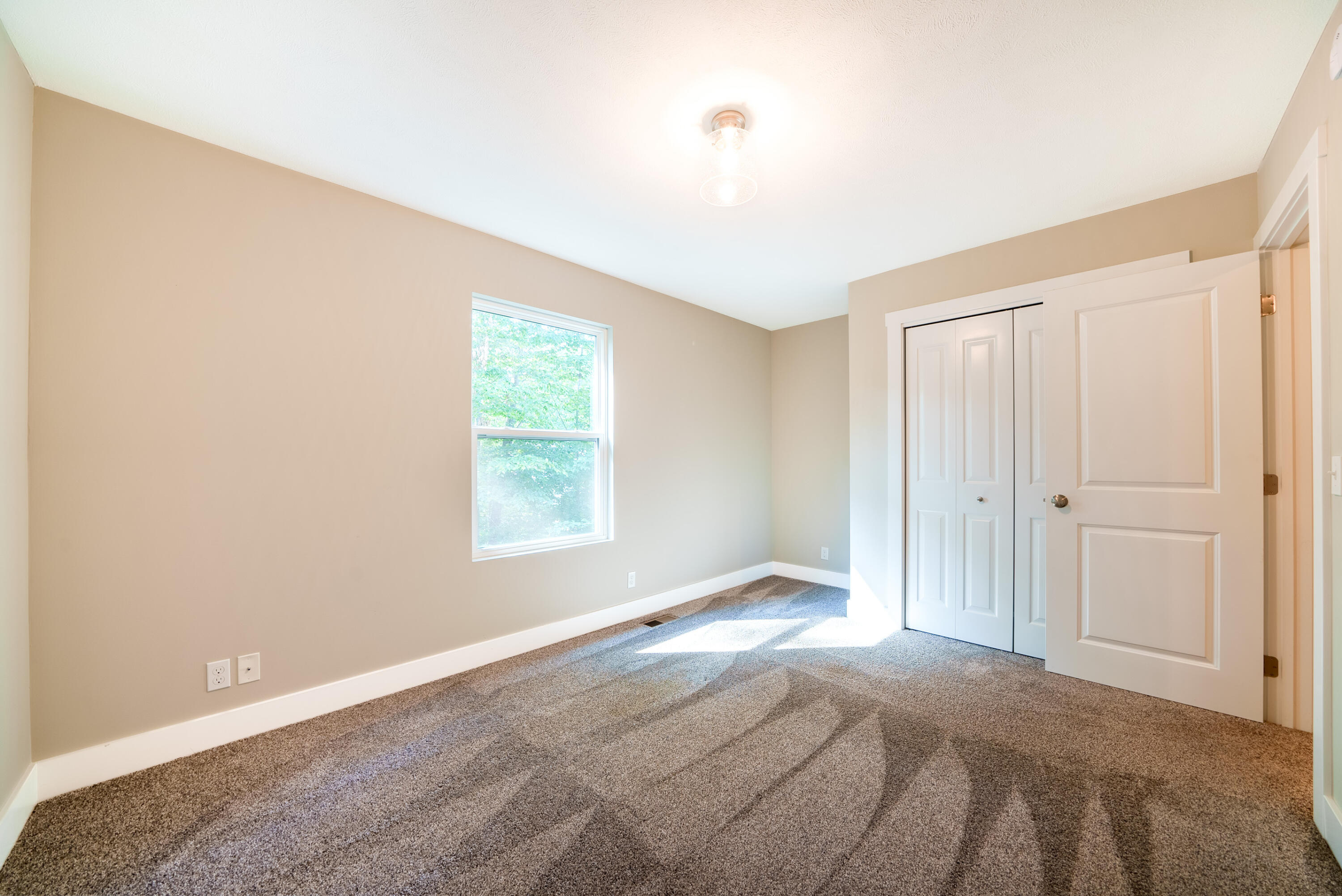 6070 Turtle Ridge Muskegon, MI 49444 - Photo 34 of 41 34. Upstairs Bedroom 2-1