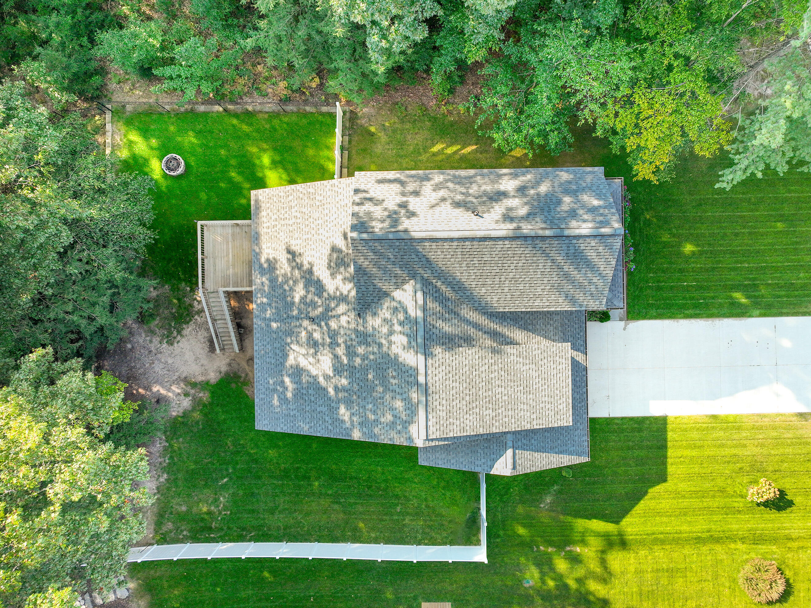 6070 Turtle Ridge Muskegon, MI 49444 - Photo 7 of 41 7. Roof Aerial 1