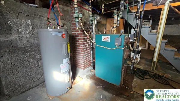 $245,000 | 303 North Front Street, Minersville, PA 17954