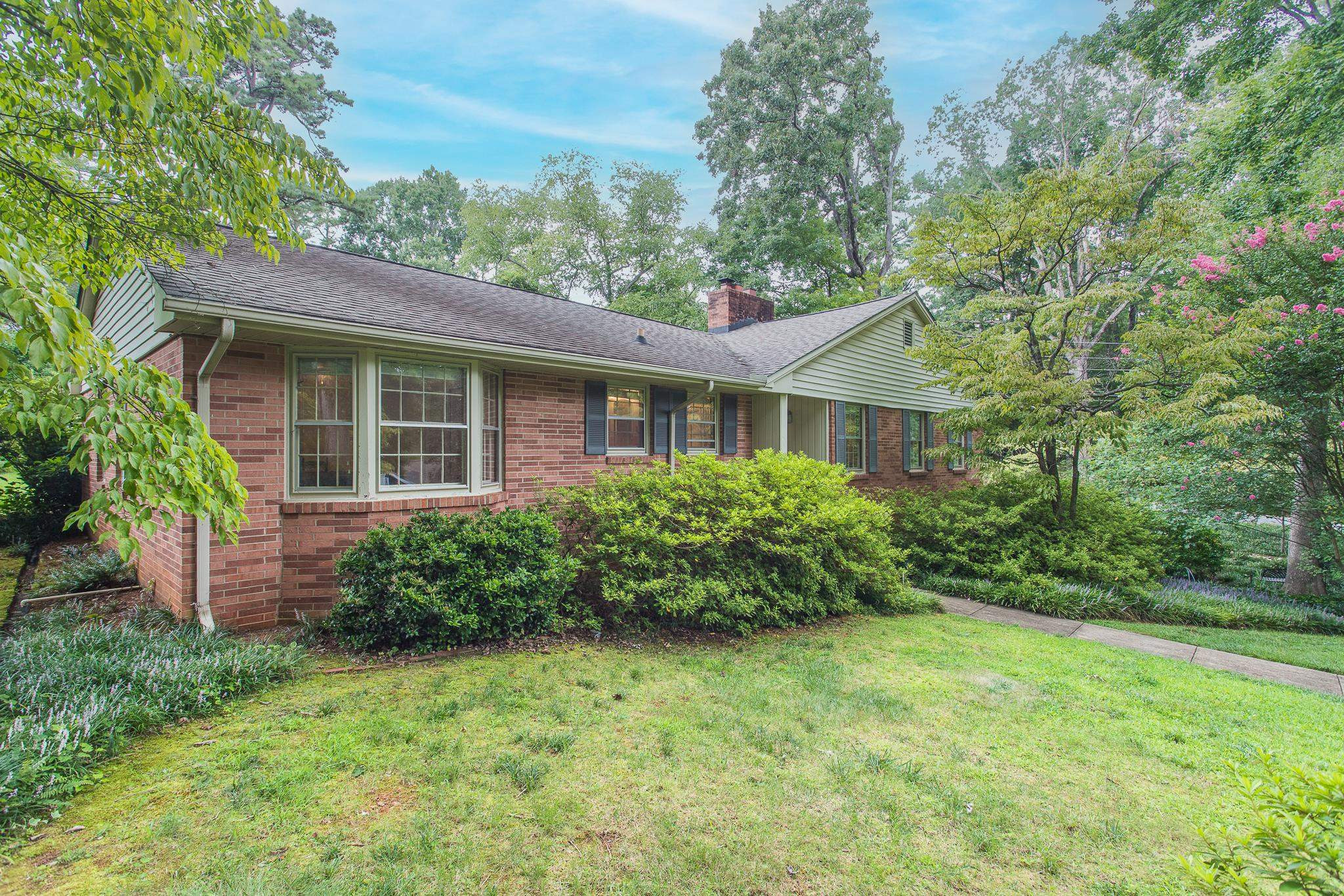 3713 Corbin Street Raleigh, NC 27612 - Photo 2 of 32 Photo 2