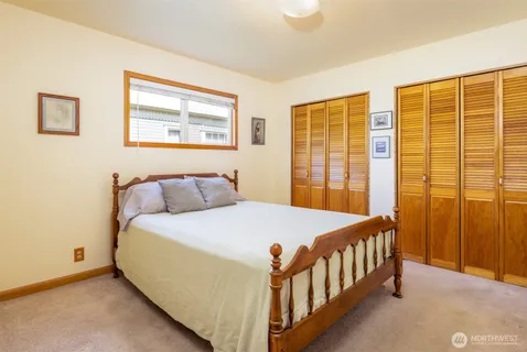 $500,000 | 114 4th Street, Roslyn, WA 98941