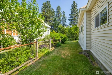 $500,000 | 114 4th Street, Roslyn, WA 98941