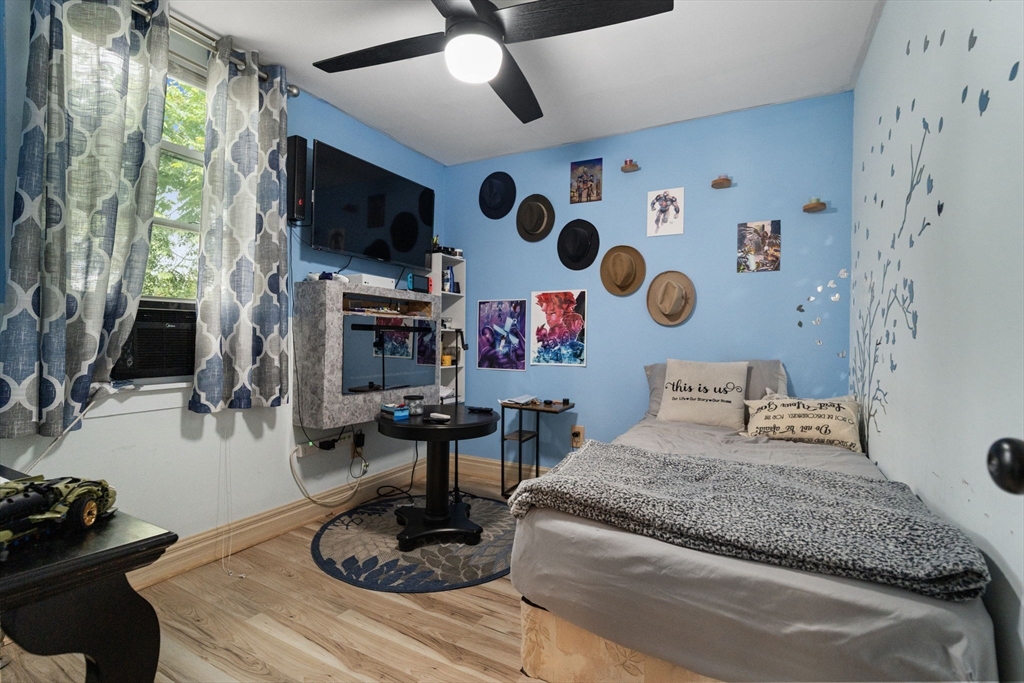 19 Suffolk Street Springfield, MA 01109 - Photo 14 of 27