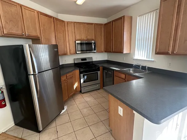 $2,628 | 45 Roosevelt Avenue, Unit 2204, Carteret, NJ 07008