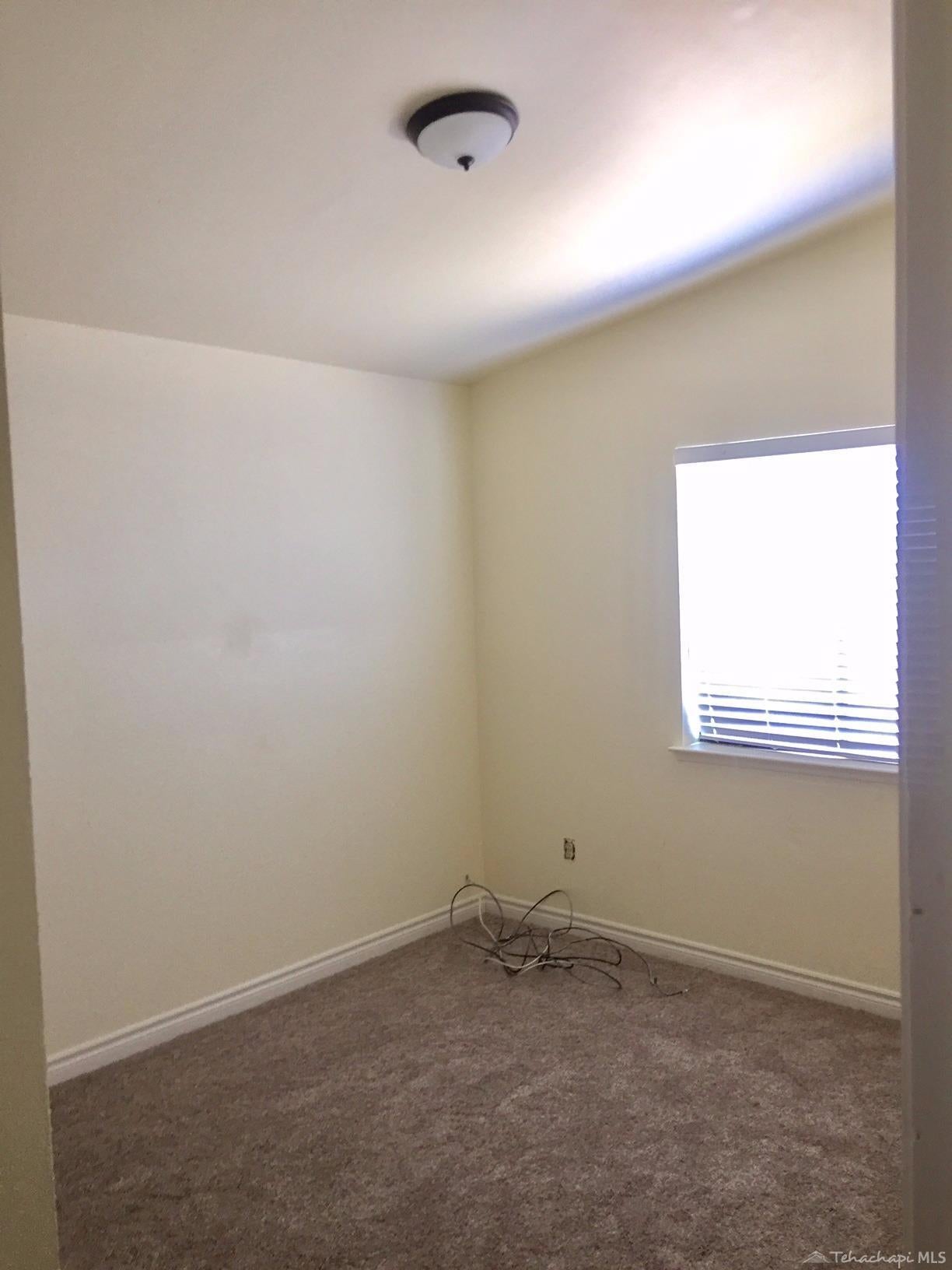 21701 Ripple Lane Tehachapi, CA 93561 - Photo 24 of 33 BEDROOM 1