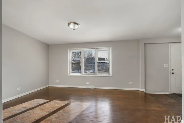 $199,900 | 1310 North Poplar Avenue, Round Lake Beach, IL 60073