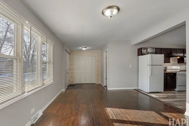 $199,900 | 1310 North Poplar Avenue, Round Lake Beach, IL 60073