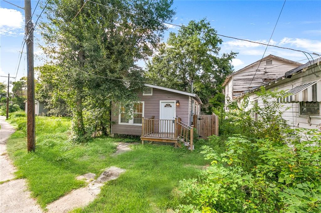 647 Cotton Street Baton Rouge, LA 70802 - Photo 2 of 12