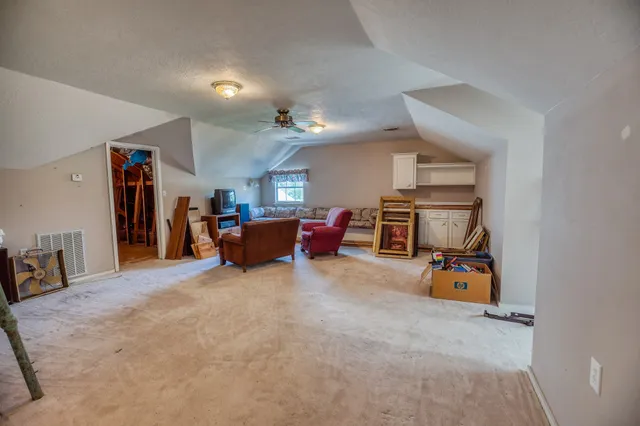 $1,000,000 | 12018 Fm 2620 Road, Bedias, TX 77831