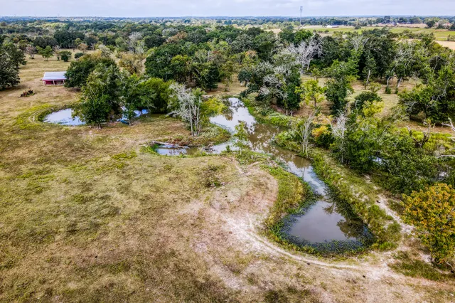 $1,000,000 | 12018 Fm 2620 Road, Bedias, TX 77831