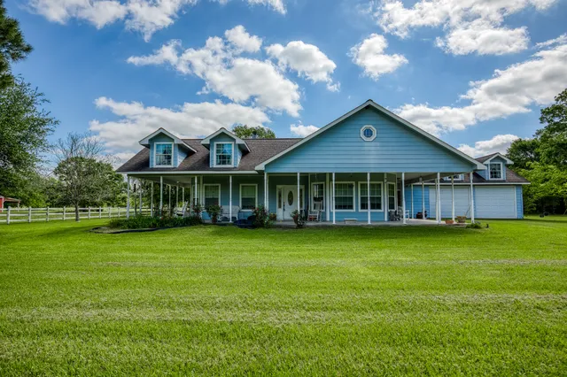 $1,000,000 | 12018 Fm 2620 Road, Bedias, TX 77831