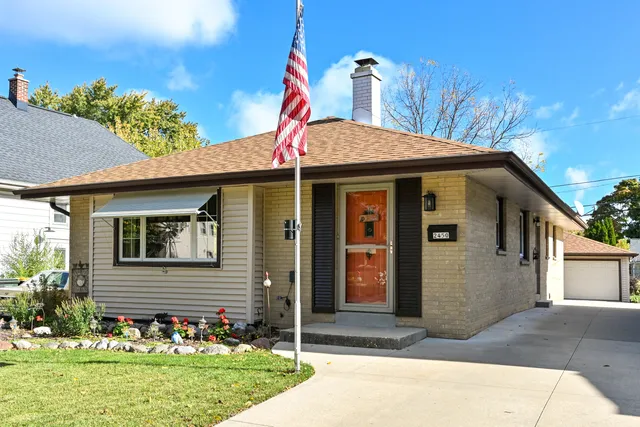 $324,900 | 2450 South 95th Street, West Allis, WI 53227