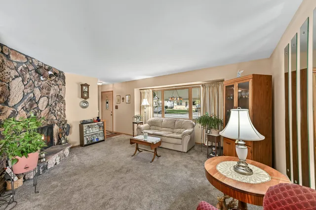 $324,900 | 2450 South 95th Street, West Allis, WI 53227