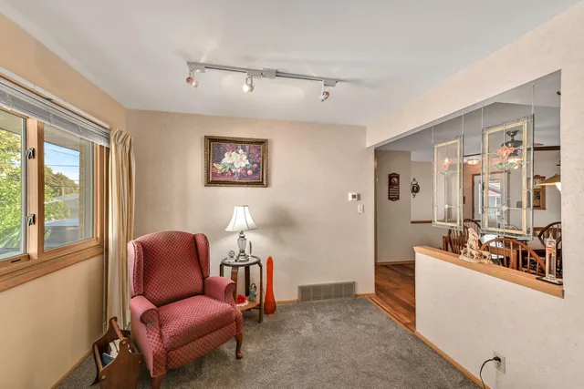 $324,900 | 2450 South 95th Street, West Allis, WI 53227