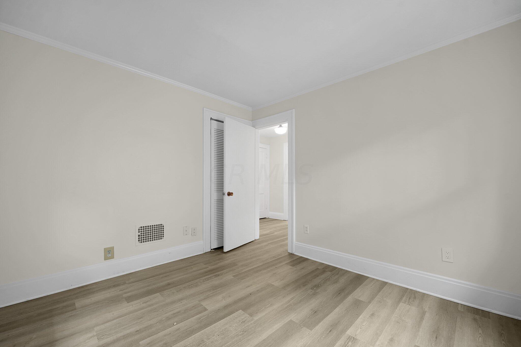 203 East Pacemont Road Columbus, OH 43202 - Photo 23 of 38 25-web-or-mls-203-e-pacemont-rd