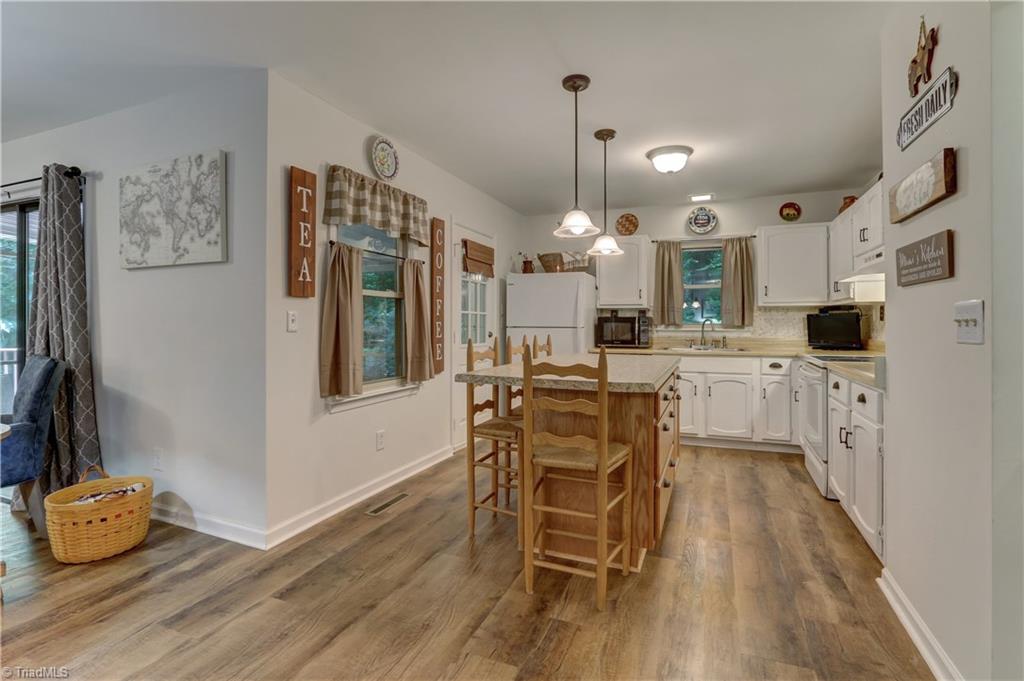 7206 Haw Ridge Road Summerfield, NC 27358 - Photo 13 of 30 Gallery Image 13