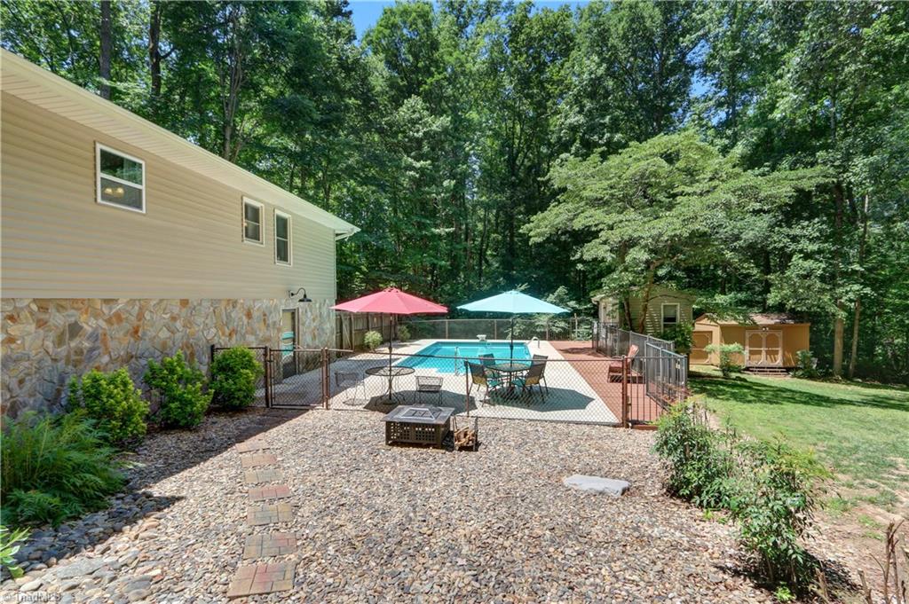 7206 Haw Ridge Road Summerfield, NC 27358 - Photo 6 of 30 Gallery Image 6
