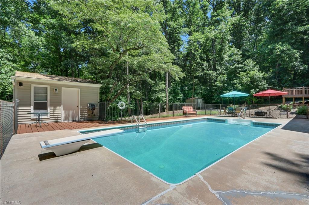 7206 Haw Ridge Road Summerfield, NC 27358 - Photo 7 of 30 Gallery Image 7