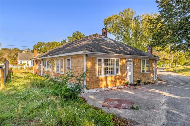 $689,000 | 627 South Main Street, Centerville, MA 02632