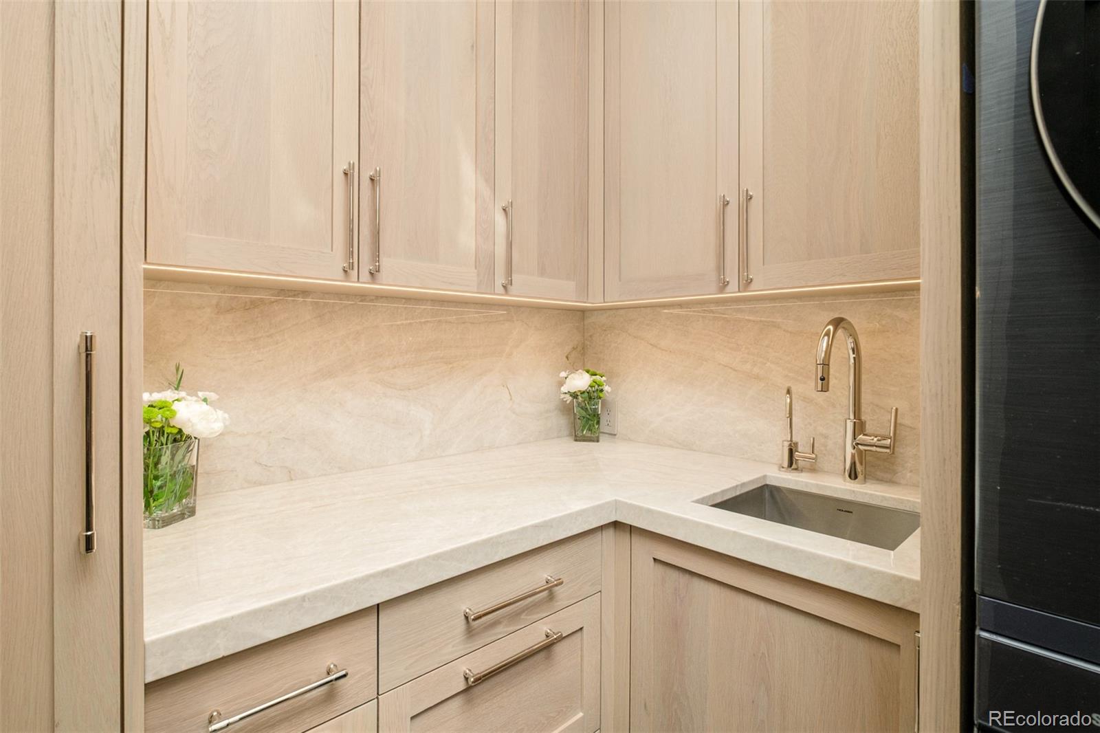 100 Detroit Street, Unit 206 Denver, CO 80206 - Photo 30 of 38