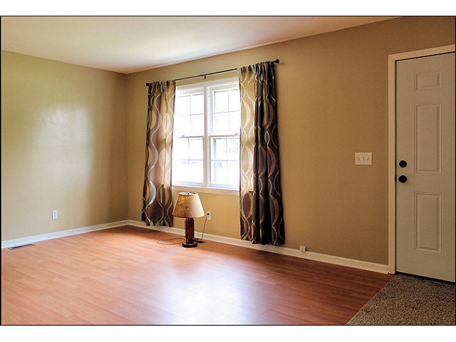 82 Springdale Road Montgomery, IL 60538 - Photo 5 of 25