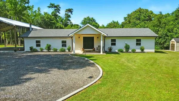 $389,000 | 280 Bobby Lane, Picayune, MS 39466