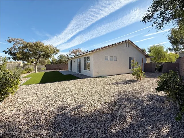 $2,100 | 2384 Spirito Avenue, Henderson, NV 89052
