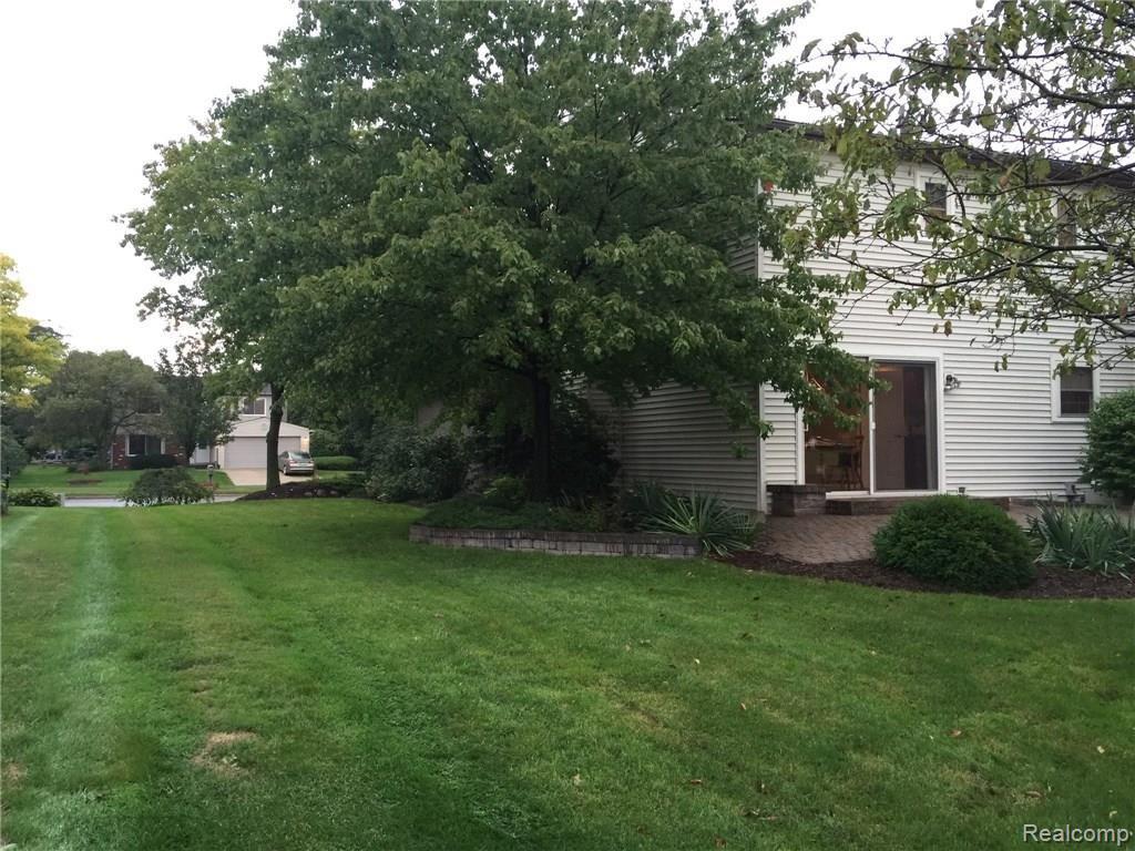 40599 Village Wood Road Novi, MI 48375 - Photo 39 of 43