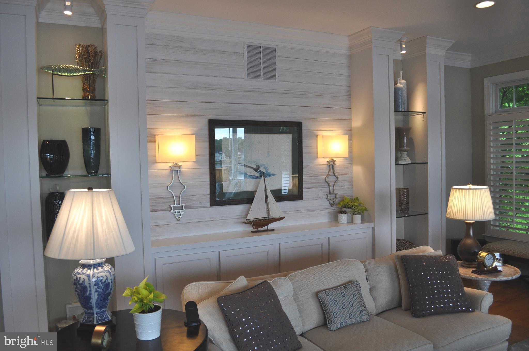 2996 Friends Road Annapolis, MD 21401 - Photo 21 of 52 Gorgeous built ins