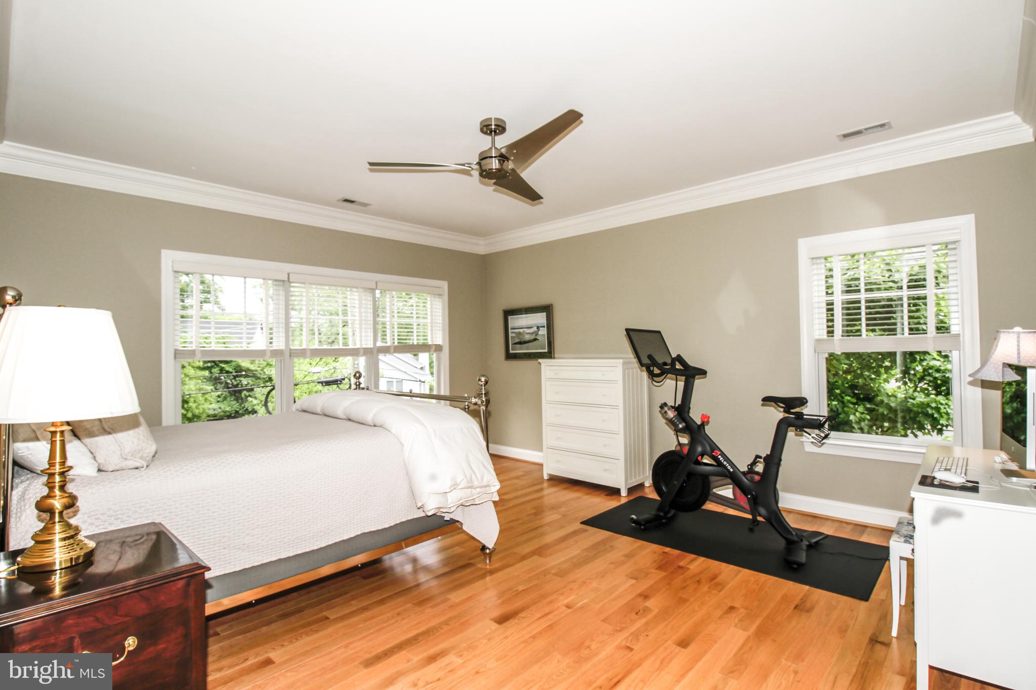 2996 Friends Road Annapolis, MD 21401 - Photo 39 of 52 Third bedroom with bathroom