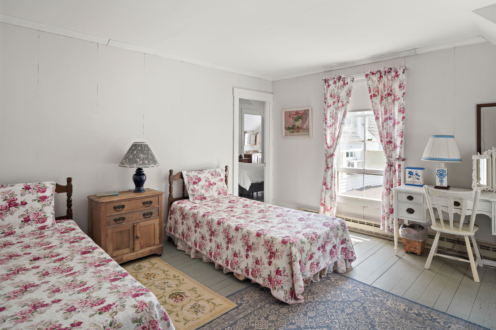 1054 State Road Vineyard Haven, MA 02568 - Photo 21 of 32 Bedroom #3