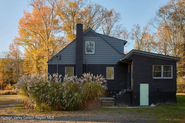 $875,000 | 2917 State Route 44, Gardiner, NY 12525