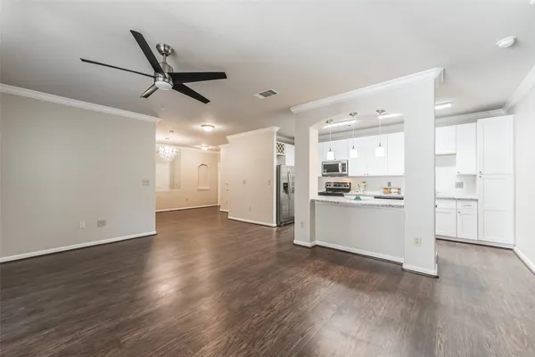$2,200 | 1711 Old Spanish Trail, Unit 228, Houston, TX 77054
