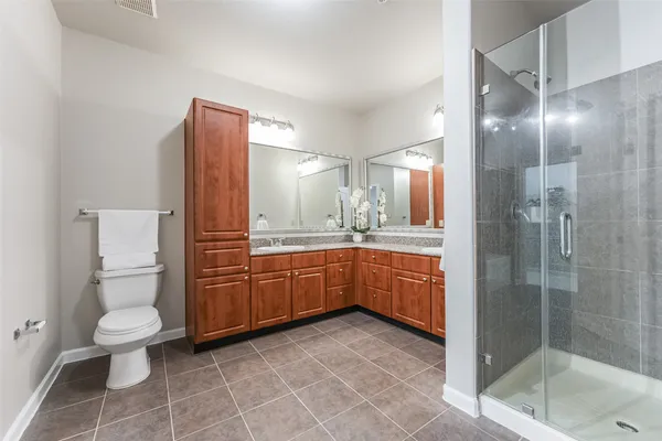 $2,200 | 1711 Old Spanish Trail, Unit 228, Houston, TX 77054