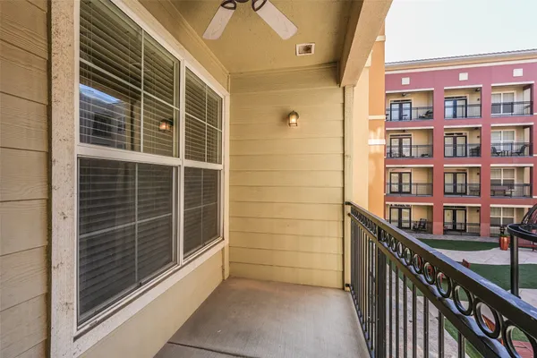 $2,200 | 1711 Old Spanish Trail, Unit 228, Houston, TX 77054