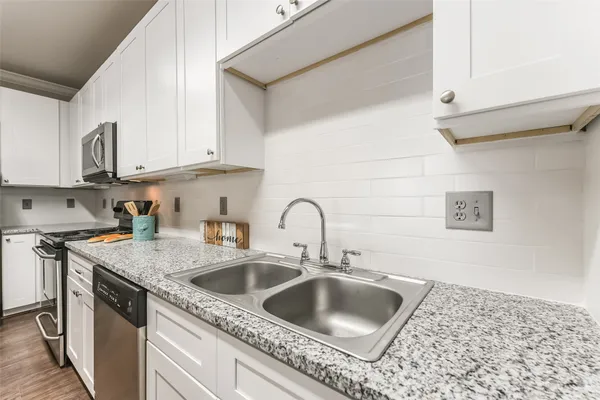 $2,200 | 1711 Old Spanish Trail, Unit 228, Houston, TX 77054