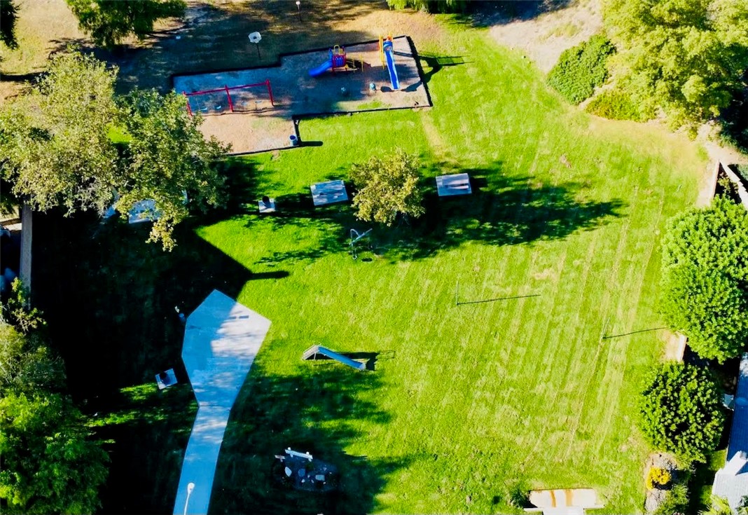 21945 Centurion Way Saugus, CA 91350 - Photo 24 of 25 a view of flowers in a garden