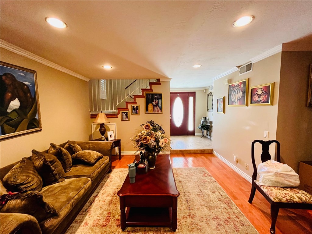 21945 Centurion Way Saugus, CA 91350 - Photo 4 of 25 a living room with furniture and wooden floor