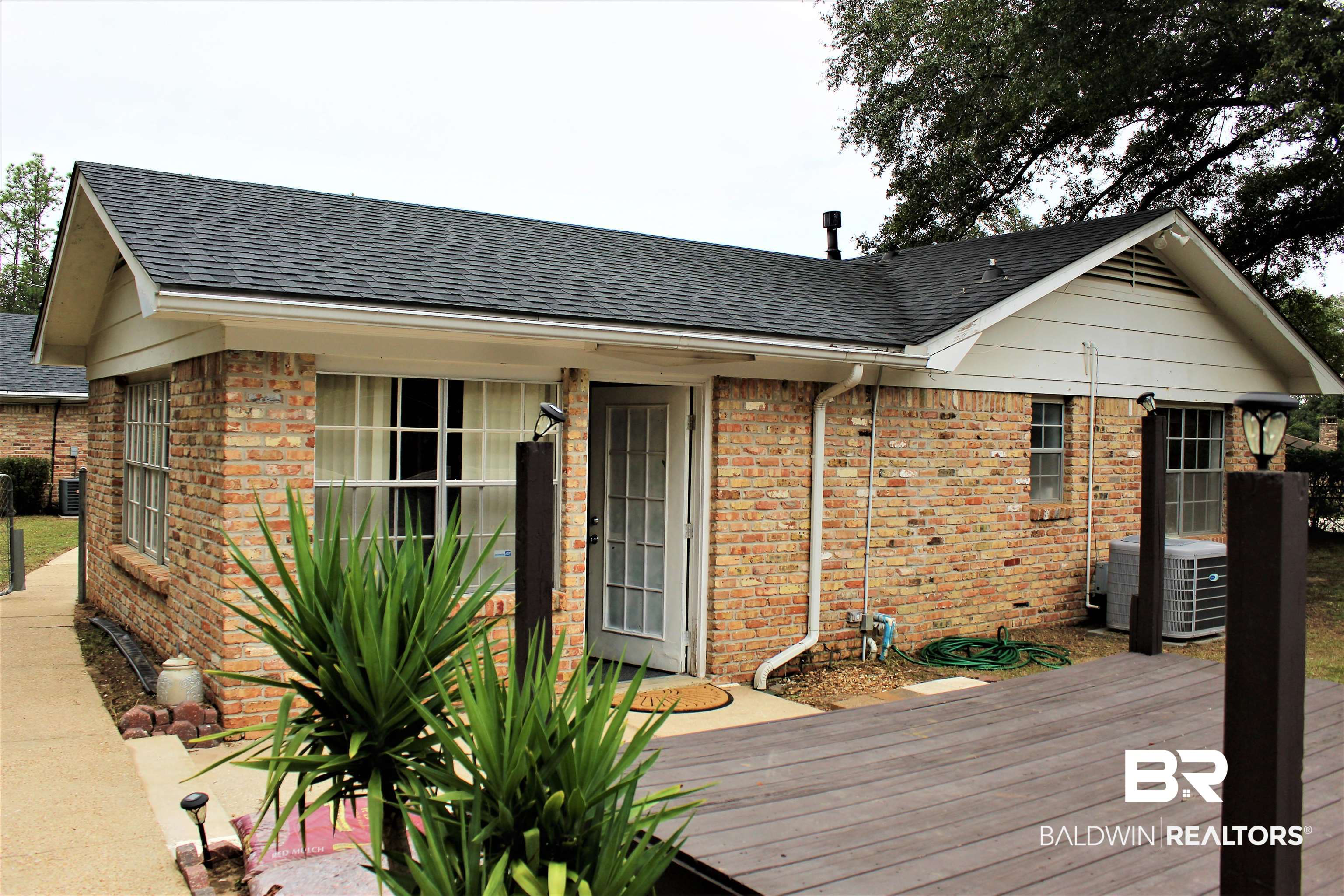 4251 Schillinger Road South Mobile, AL 36619 - Photo 29 of 38 Access to rear living area/pool room, etc