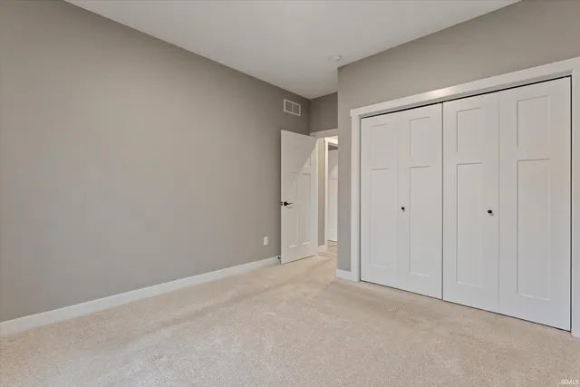 $495,000 | 1404 River Cove Drive, Osceola, IN 46561