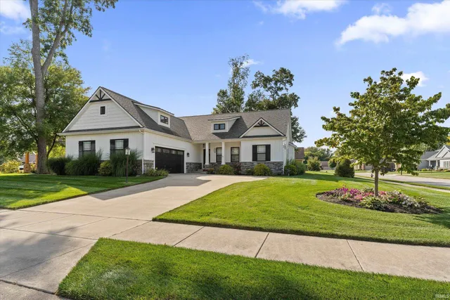 $495,000 | 1404 River Cove Drive, Osceola, IN 46561