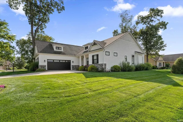 $495,000 | 1404 River Cove Drive, Osceola, IN 46561